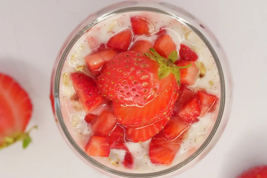 Overnight Oats with Strawberry Easy Recipe